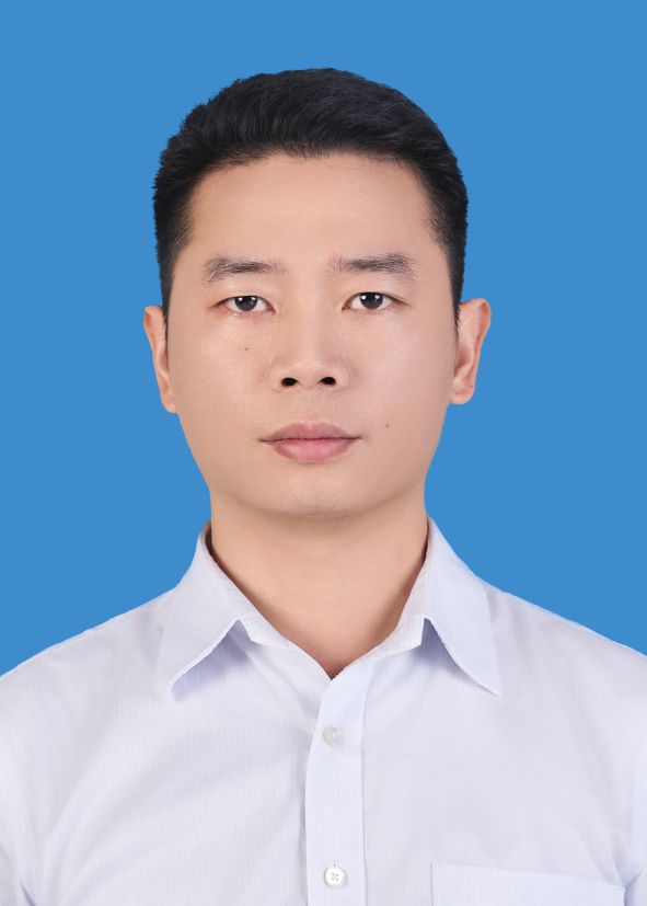 张学儒 党委书记（党员）.jpg